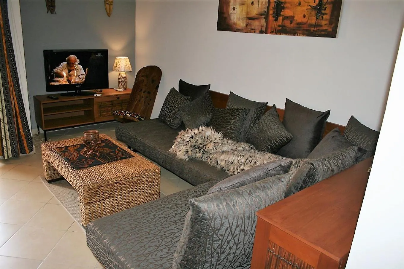 African Lounge, Moradias Laranja Santa Maria Apartment